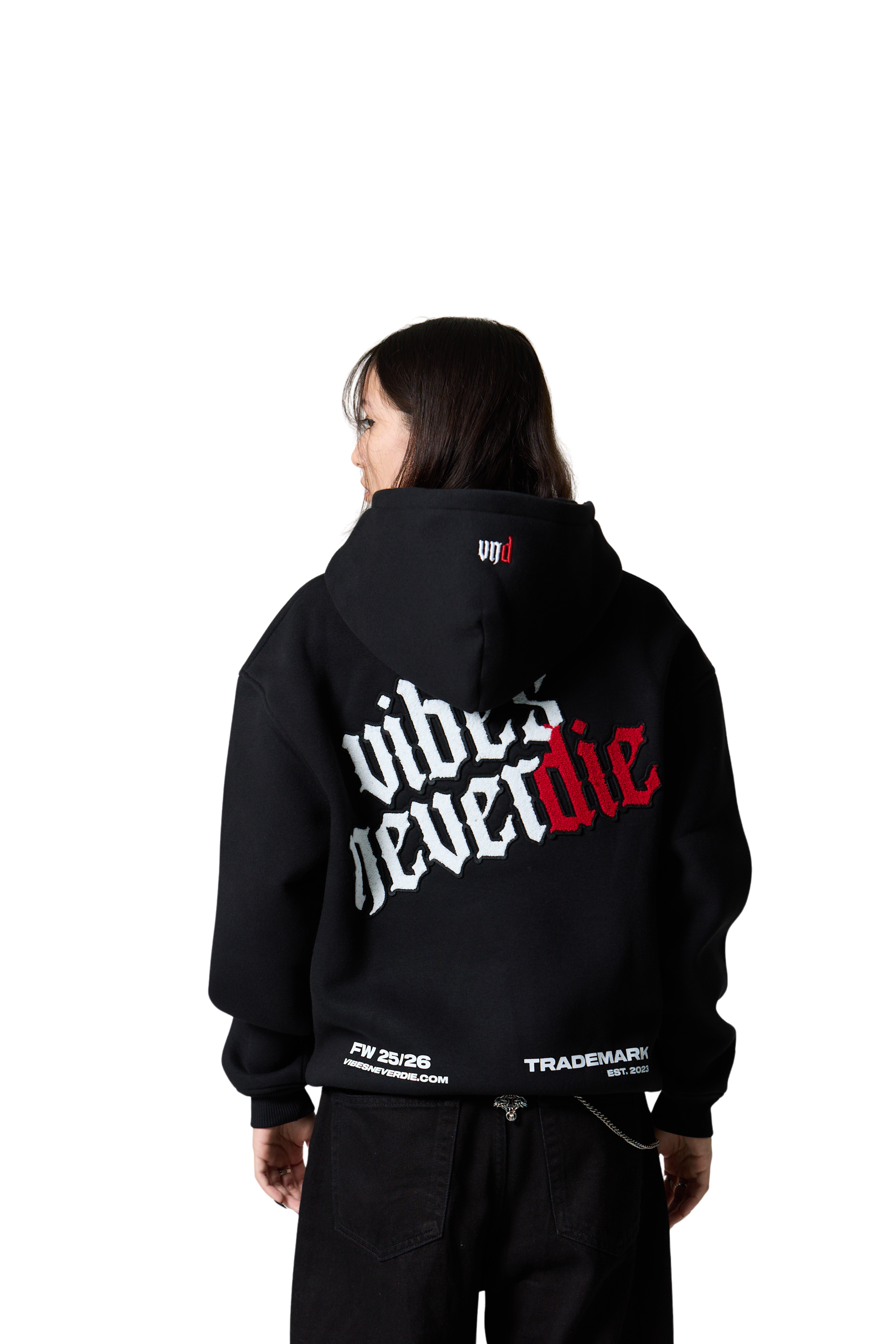 VND25 BLACK HOODIE – 470GSM PREMIUM HOODIE